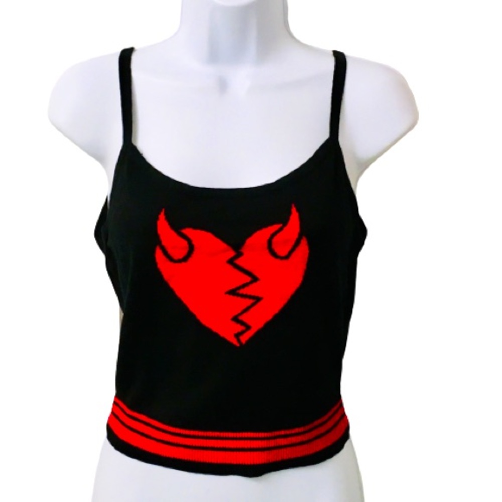 😈 NWT “Deviled Heart” Knit Tank Top! 😈
